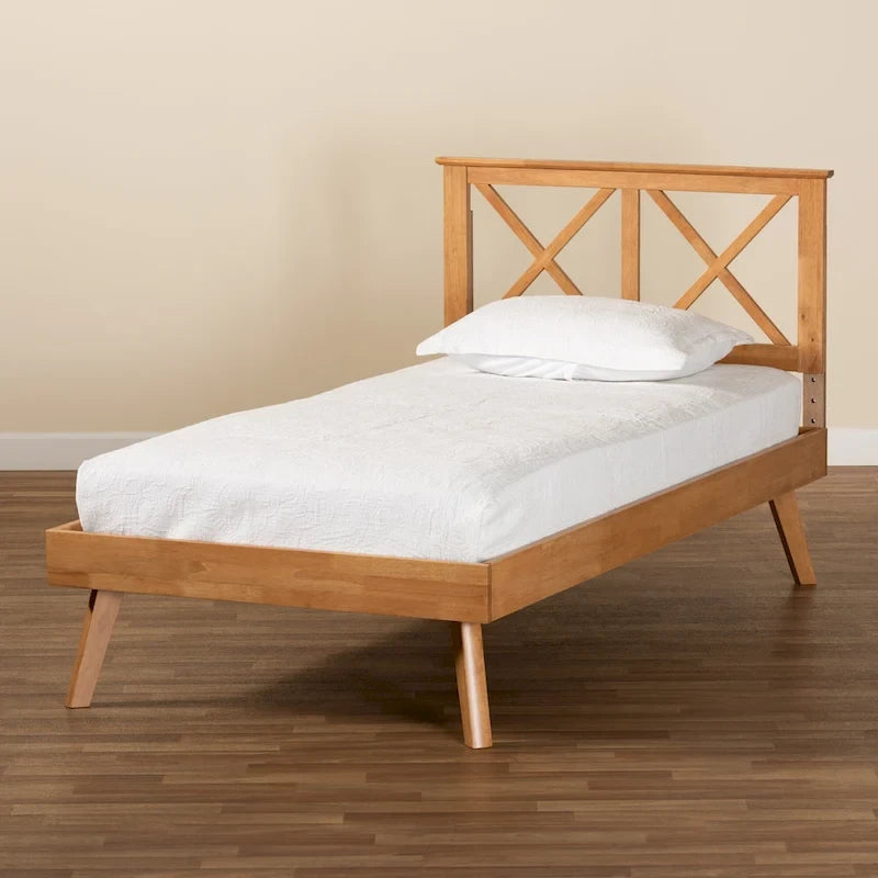 Modernes Podestbett aus braun lackiertem Holz