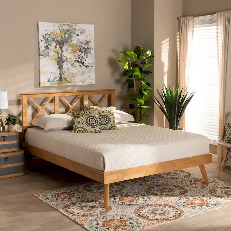 Modernes Podestbett aus braun lackiertem Holz