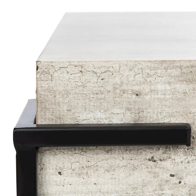 Quadratischer Couchtisch – 81 cm B x 81 cm T x 36 cm H